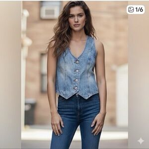 Aritzia Denim Forum The Arlo Light Wash Denim Vest, XXS